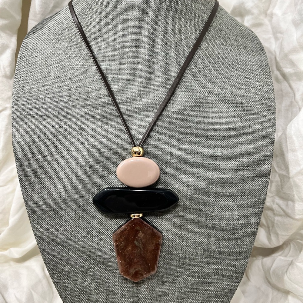 Fashion Necklace BoHo Chic Style W/ Leather Strap And 18kt Gold Plated☑️ - Picture 7 of 13